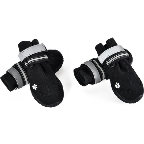 Amazon Basics Size 5 Waterproof Anti-Slip Reflective Dog Boots - 2.4" x 2.8"‎ - Picture 2 of 8